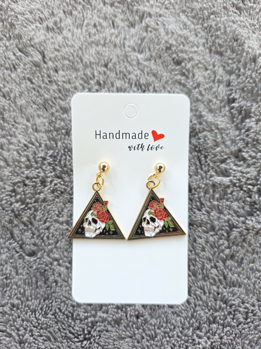 Halloween Earrings: Skull with Roses